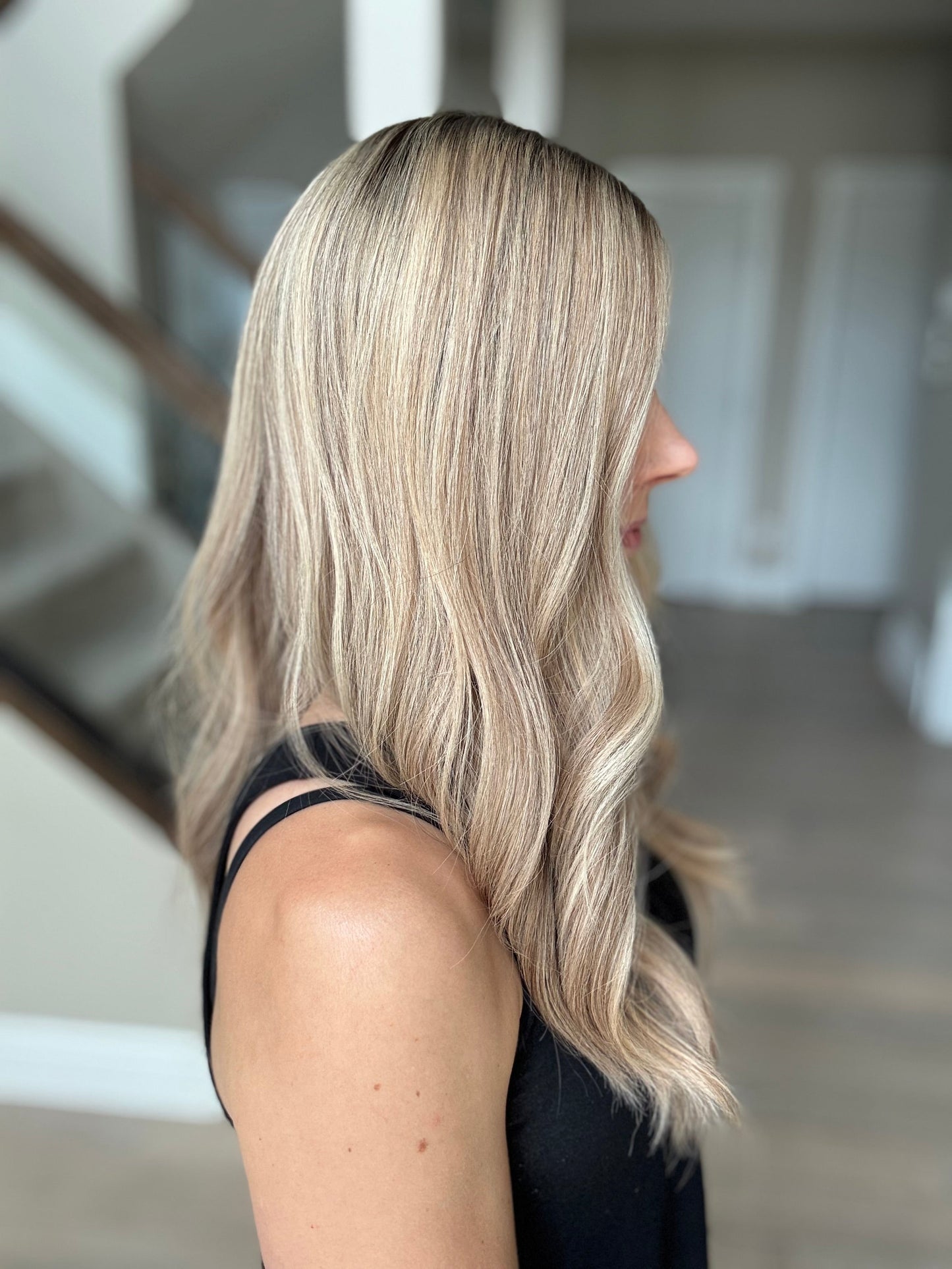 23" Olivia Comfort Cap Silk Top Wig (M)