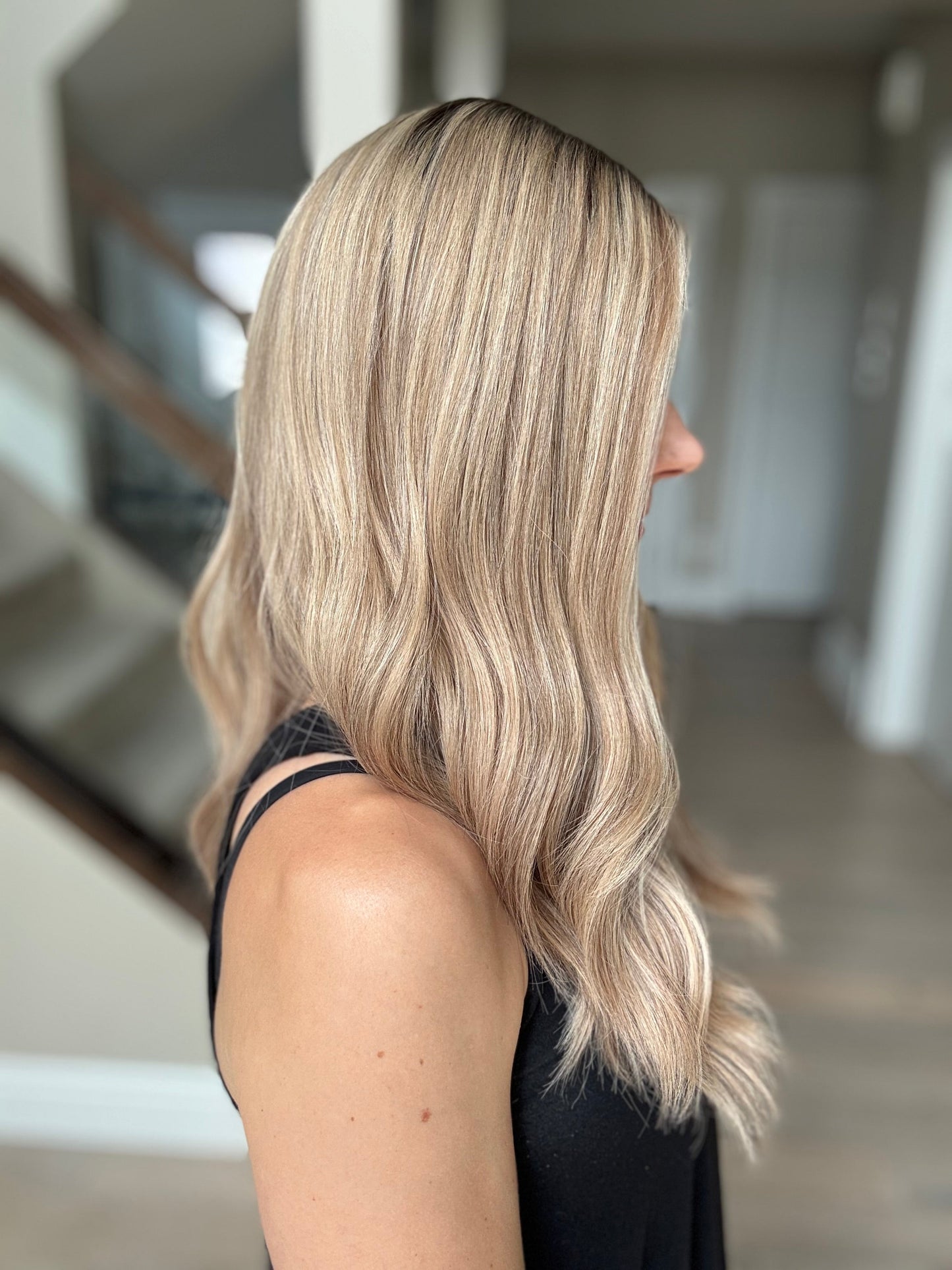 23" Olivia Comfort Cap Silk Top Wig (M)