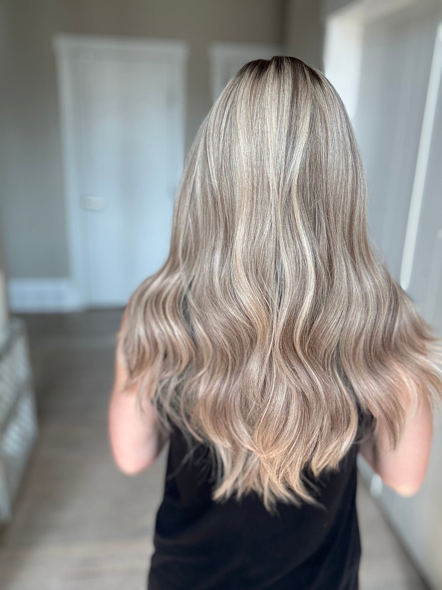 23" Olivia Comfort Cap Silk Top Wig (S)