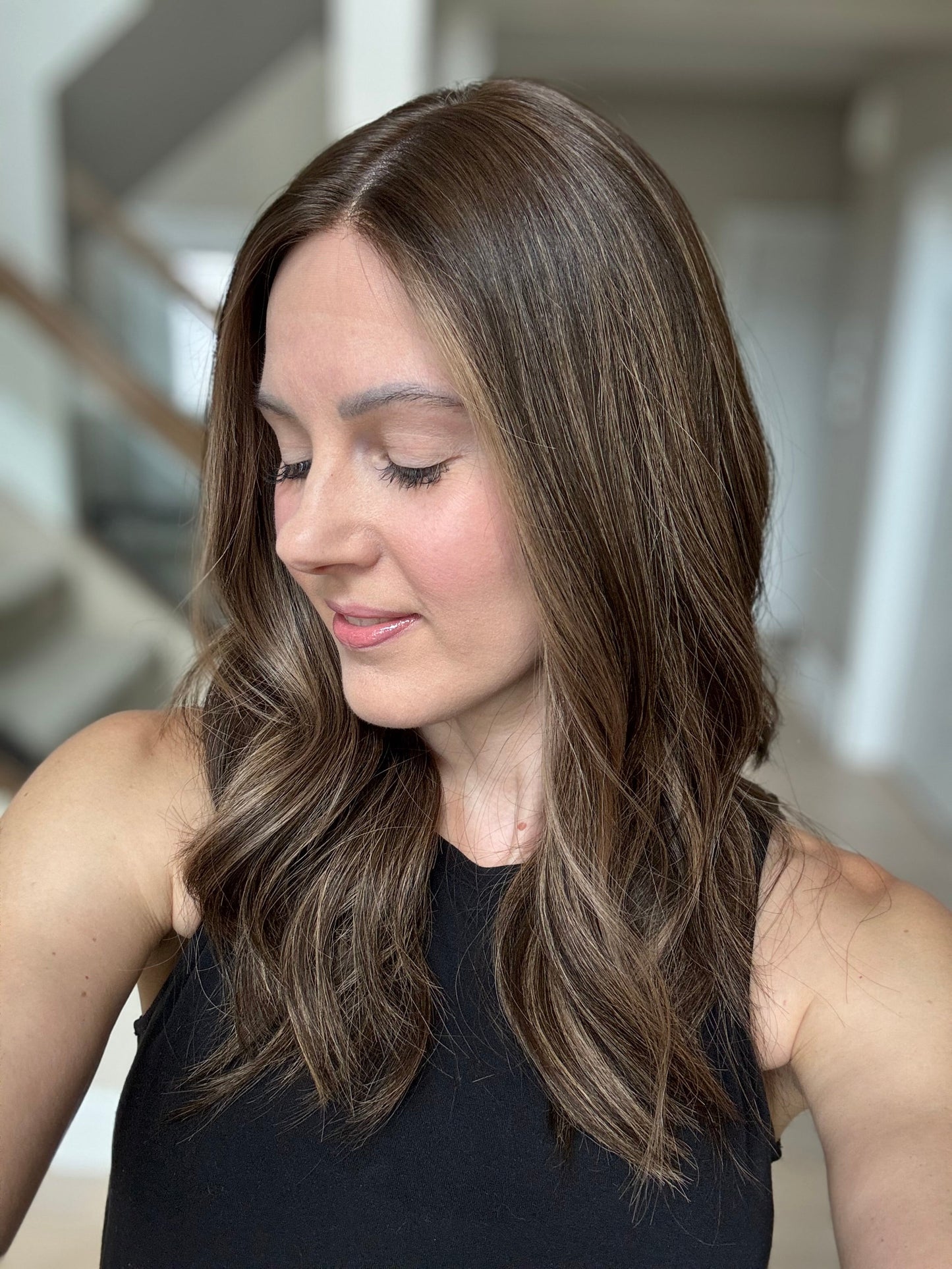 21" Jennifer Comfort Cap Silk Top Wig (M)