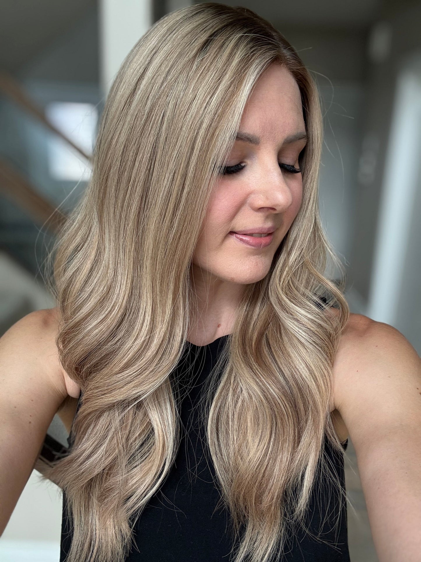 23" Olivia Comfort Cap Silk Top Wig (M)