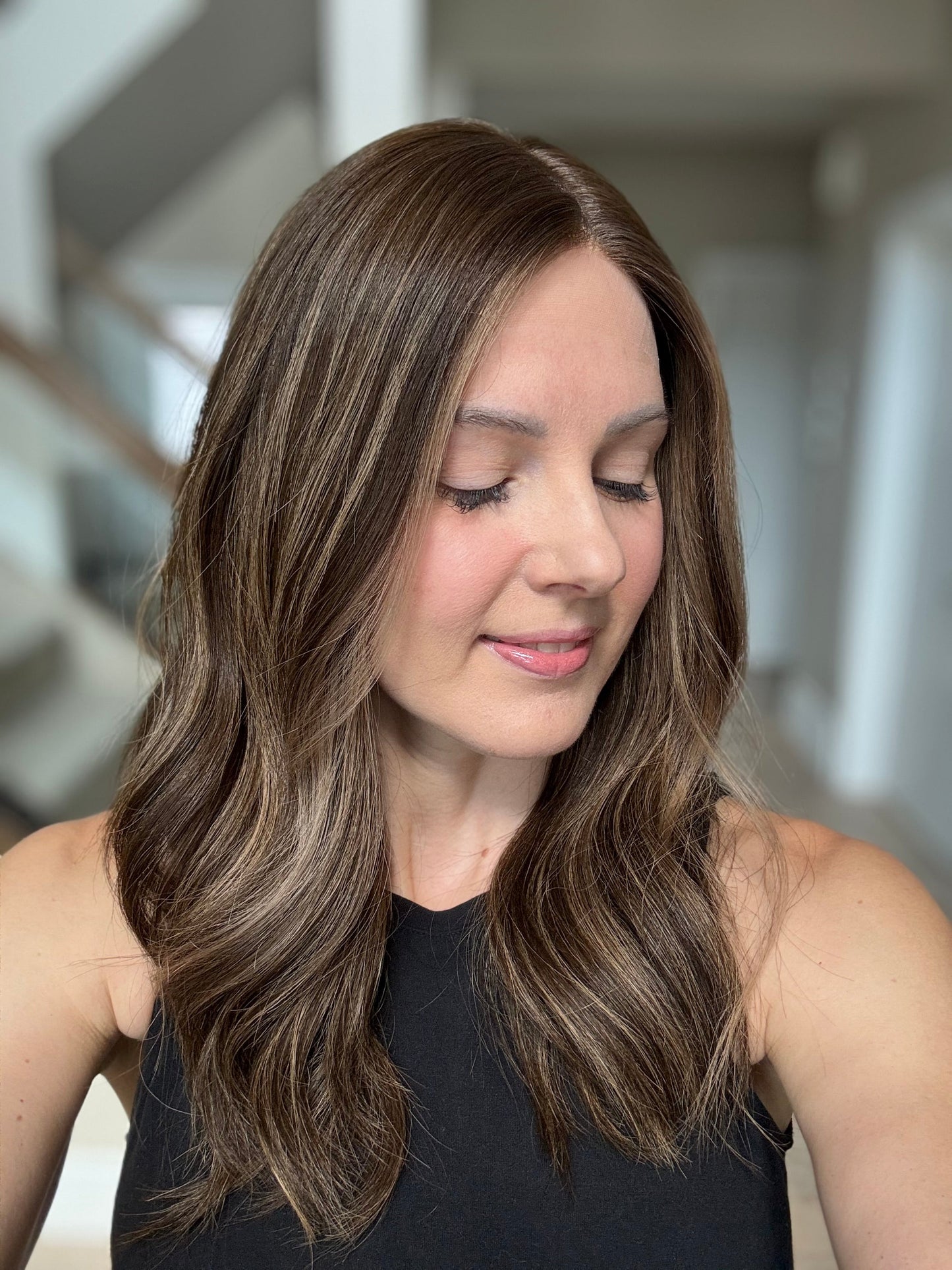 21" Jennifer Comfort Cap Silk Top Wig (M)