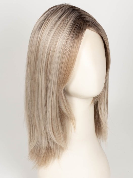 Calabasas | Synthetic Lace Front Wig (Mono Part)