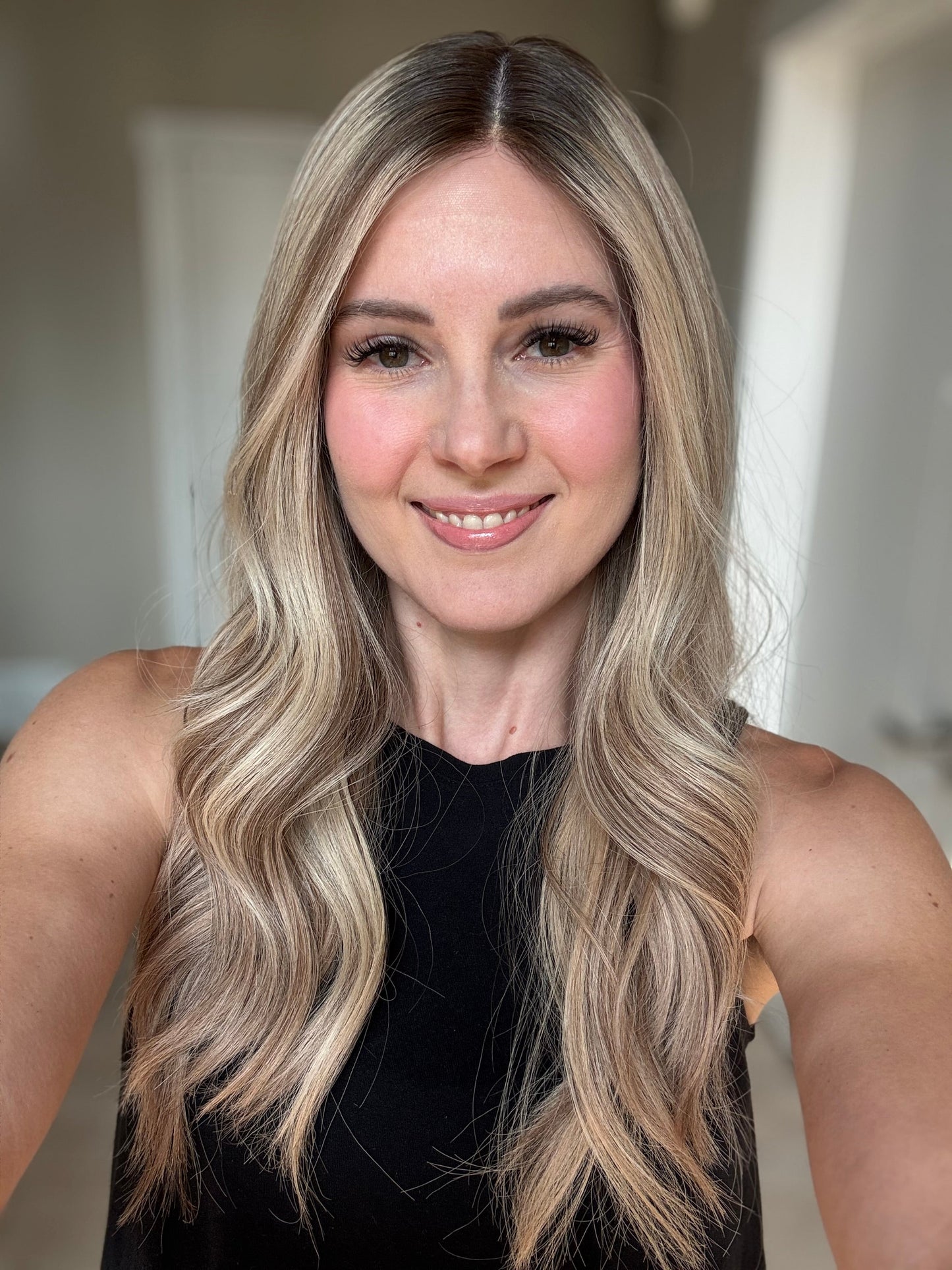 23" Olivia Comfort Cap Silk Top Wig (S)