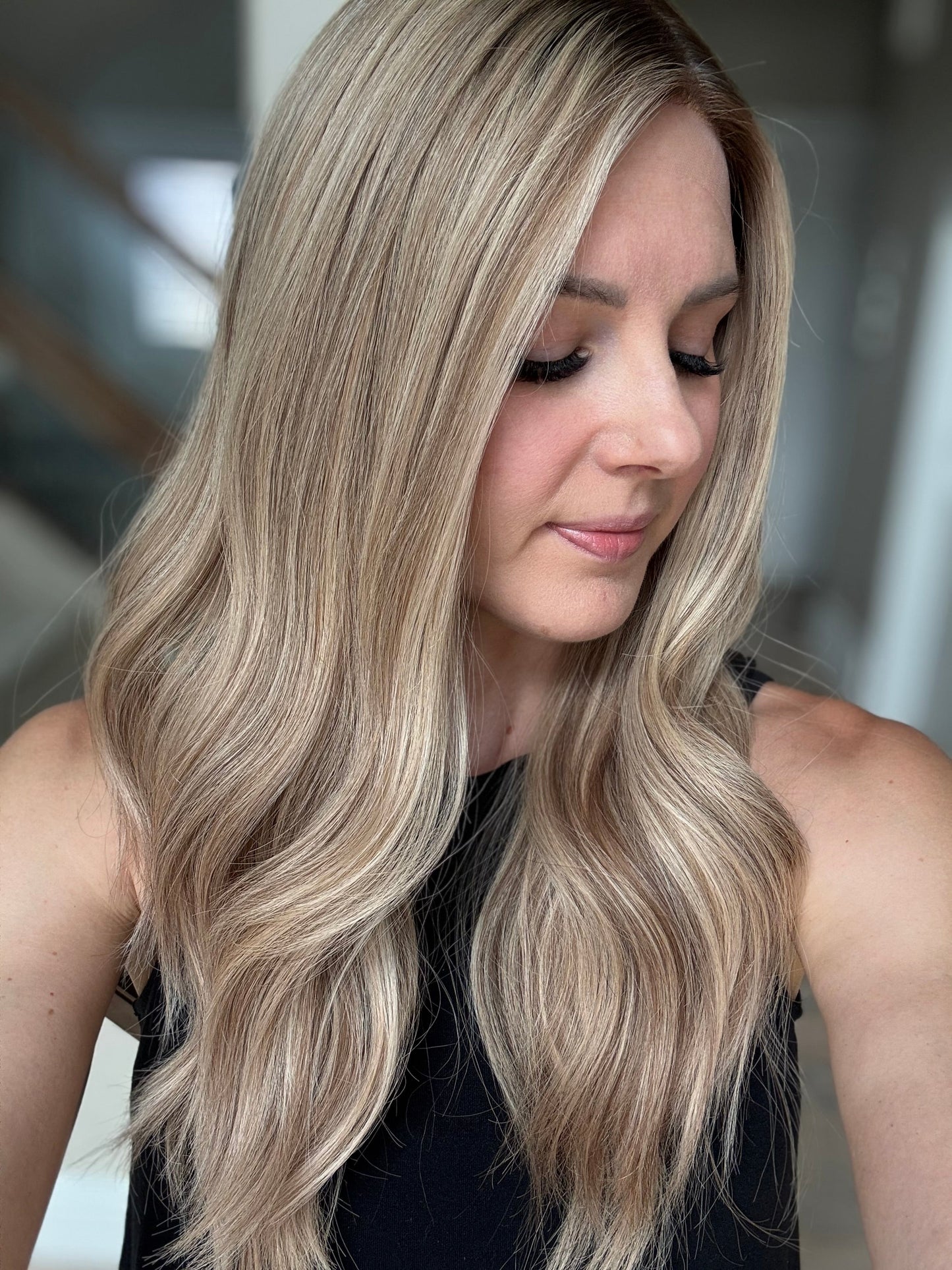 23" Olivia Comfort Cap Silk Top Wig (M)