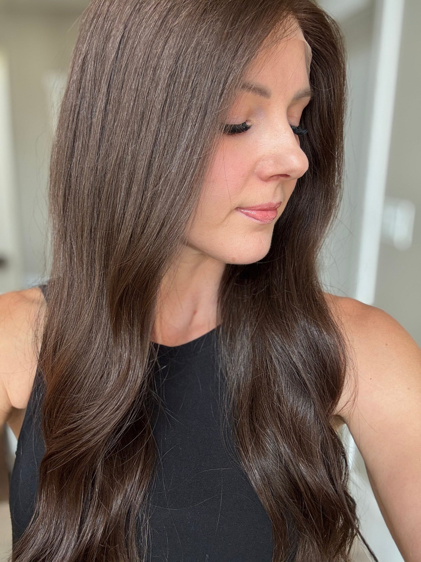 Euro Wig #7: 25" Dark Neutral Brown Comfort Cap (M)