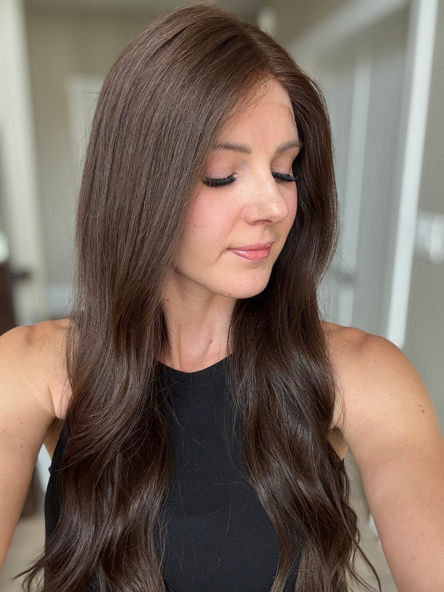 Euro Wig #7: 25" Dark Neutral Brown Comfort Cap (M)