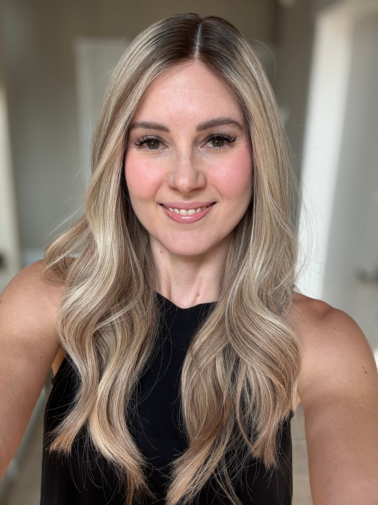 23" Olivia Comfort Cap Silk Top Wig (S)