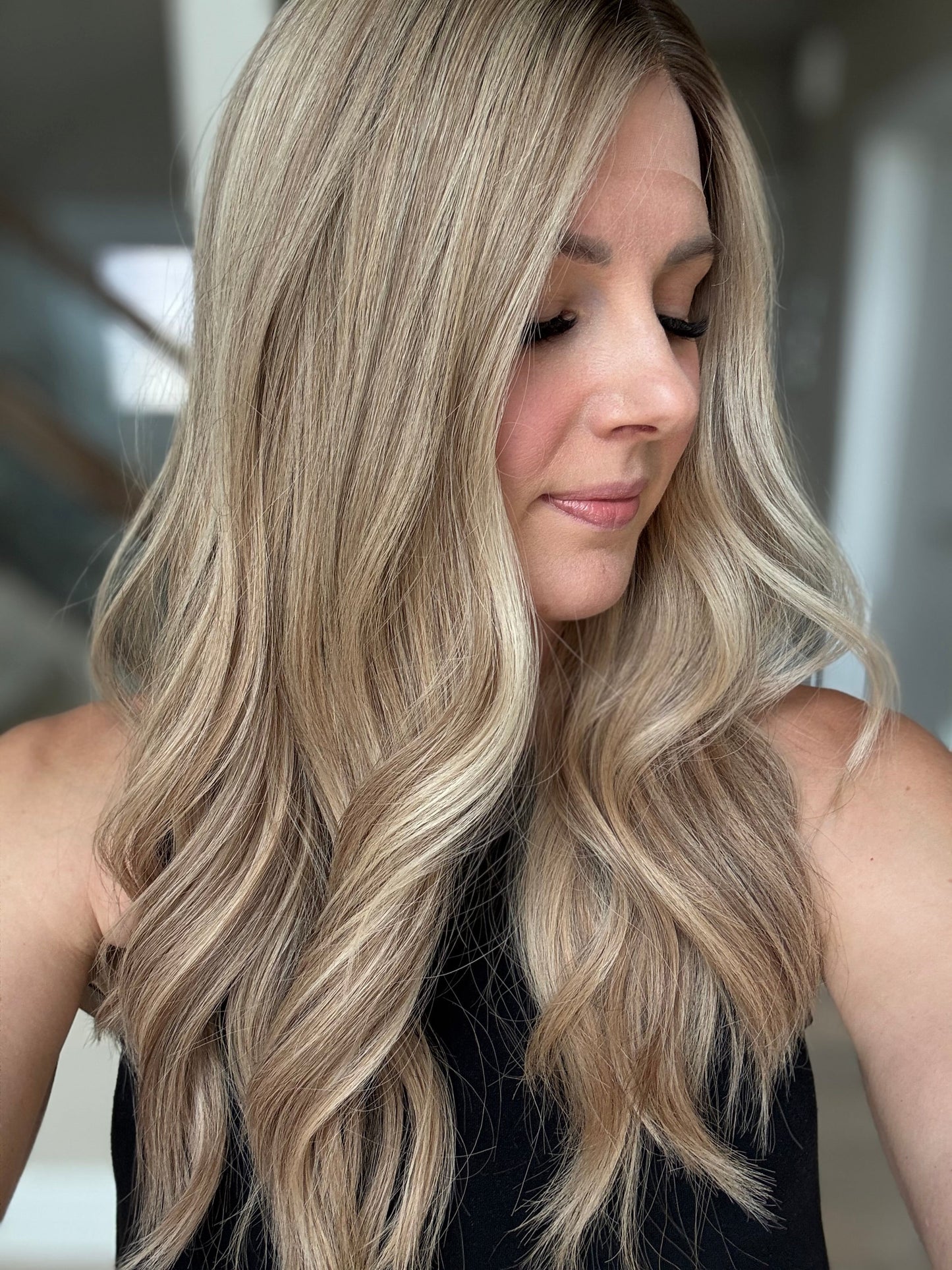 23" Olivia Comfort Cap Silk Top Wig (M)