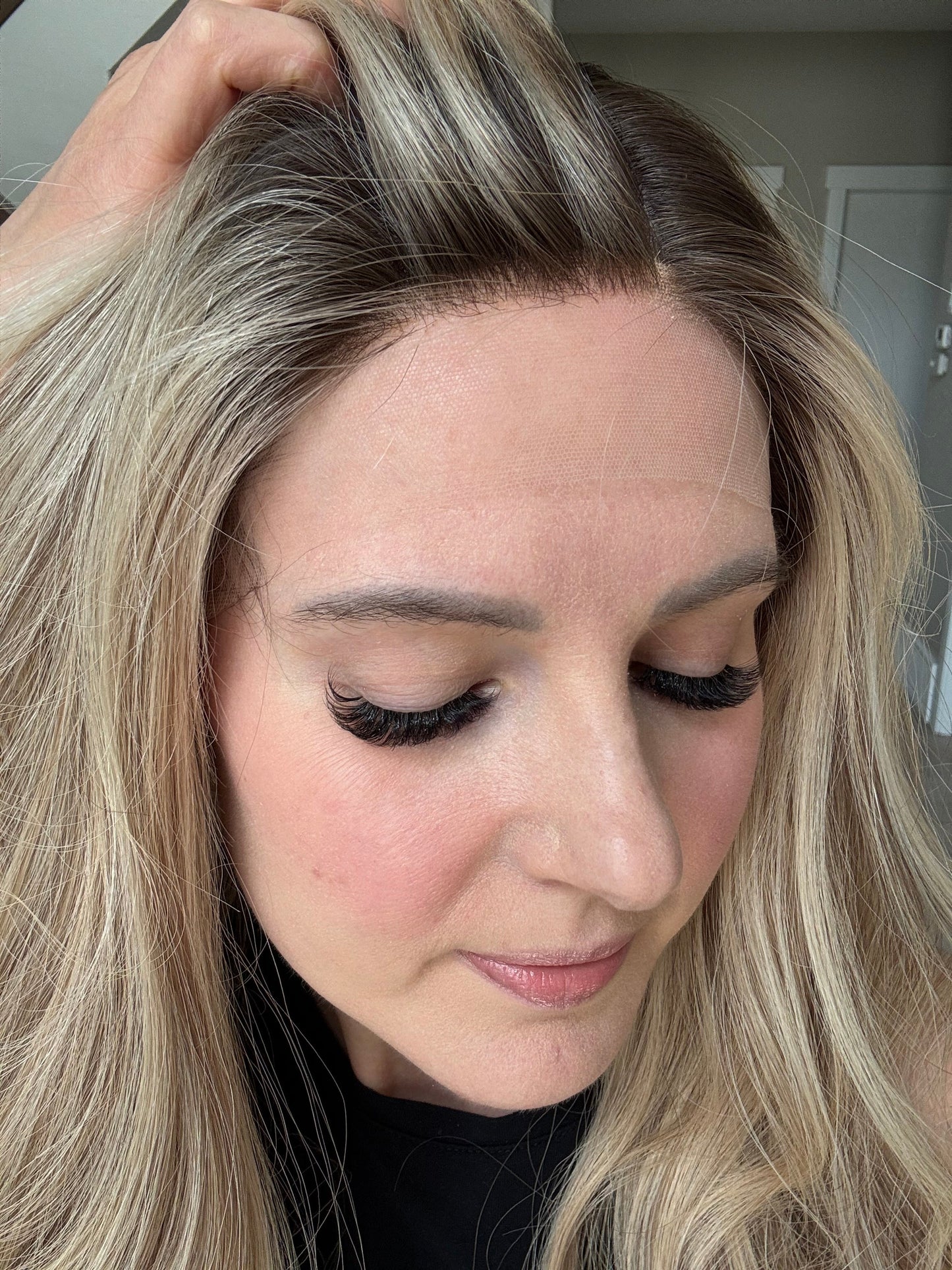 23" Olivia Comfort Cap Silk Top Wig (M)