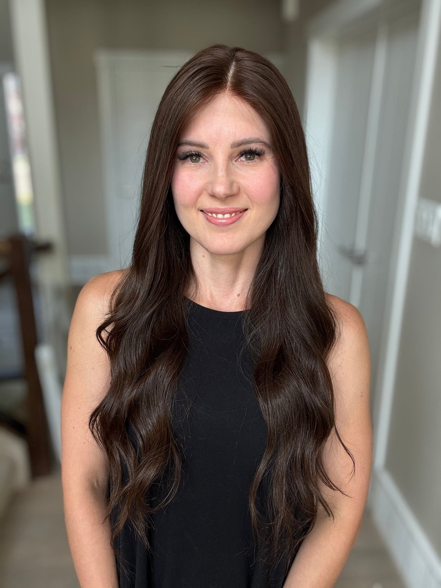 Euro Wig #7: 25" Dark Neutral Brown Comfort Cap (M)