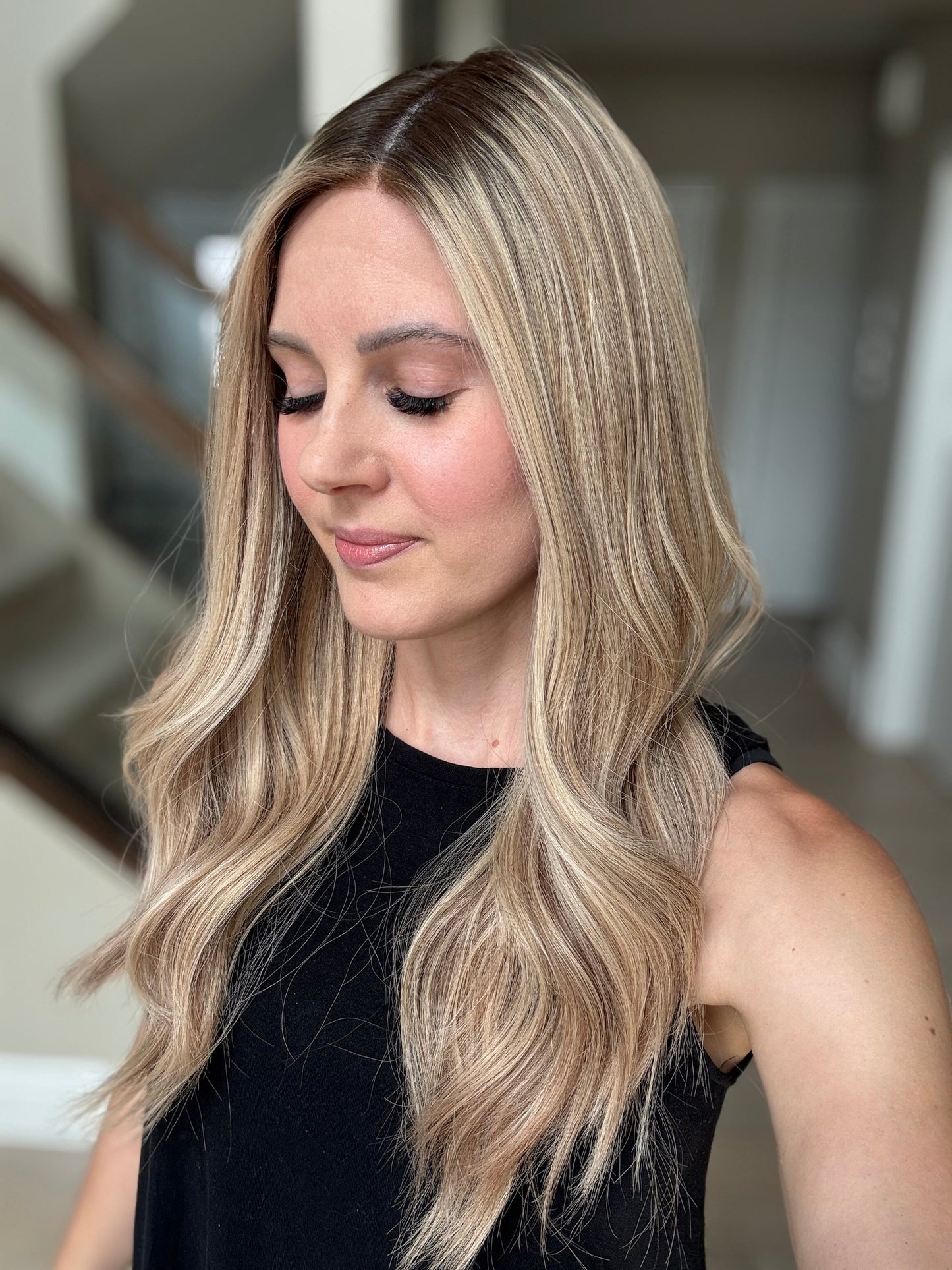 23" Olivia Comfort Cap Silk Top Wig (M)