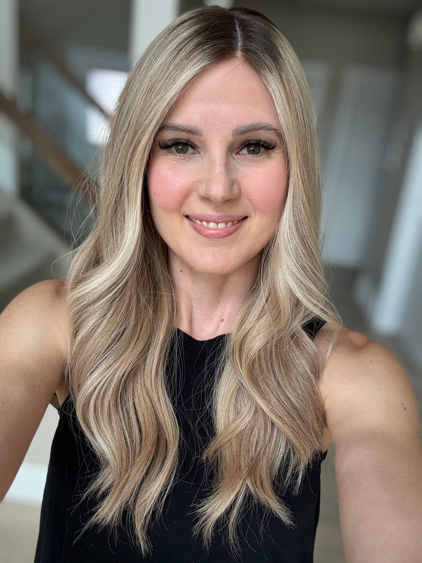 23" Olivia Comfort Cap Silk Top Wig (M)