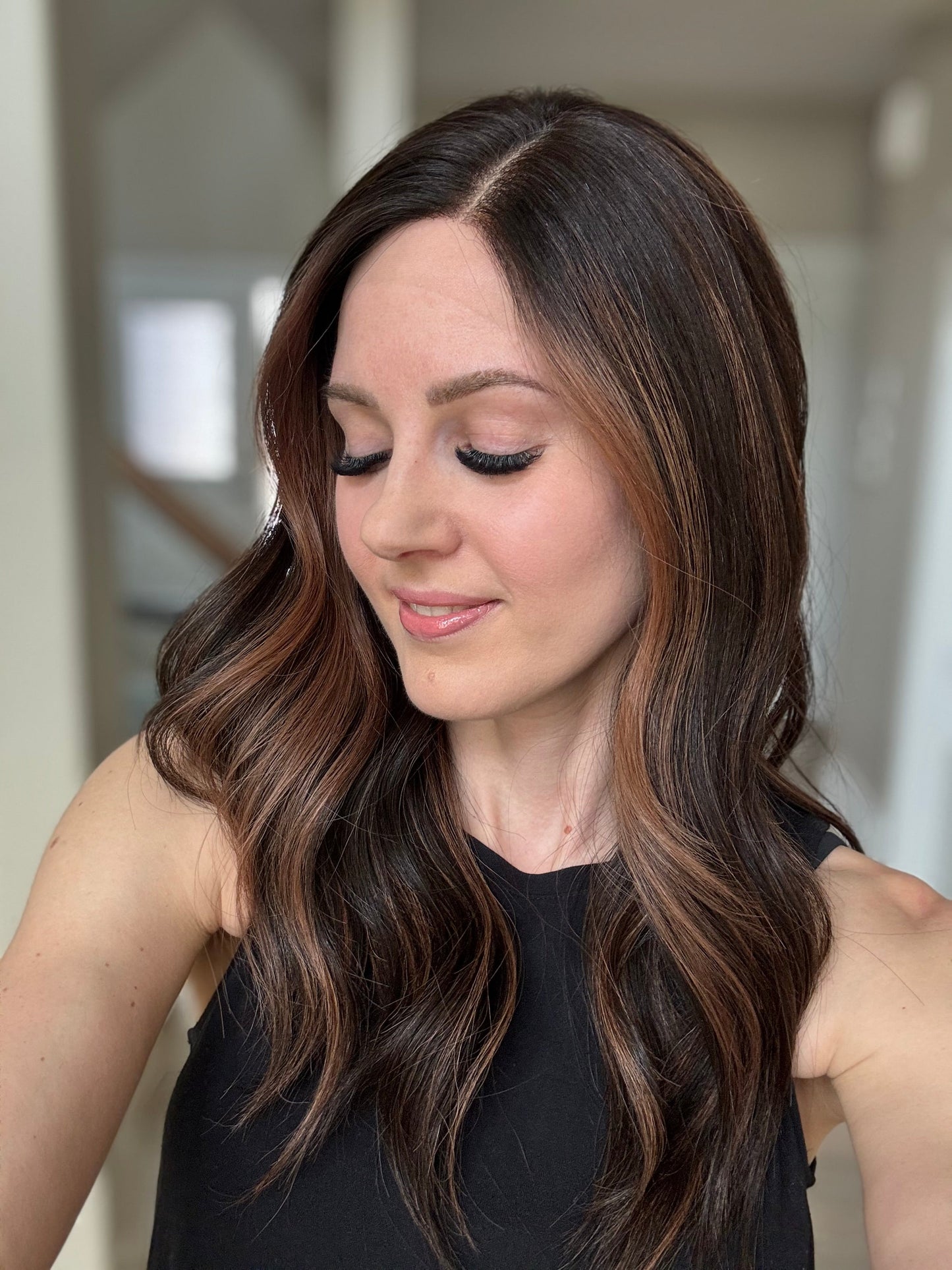 22" Larissa Comfort Cap Lace Top Wig (S)