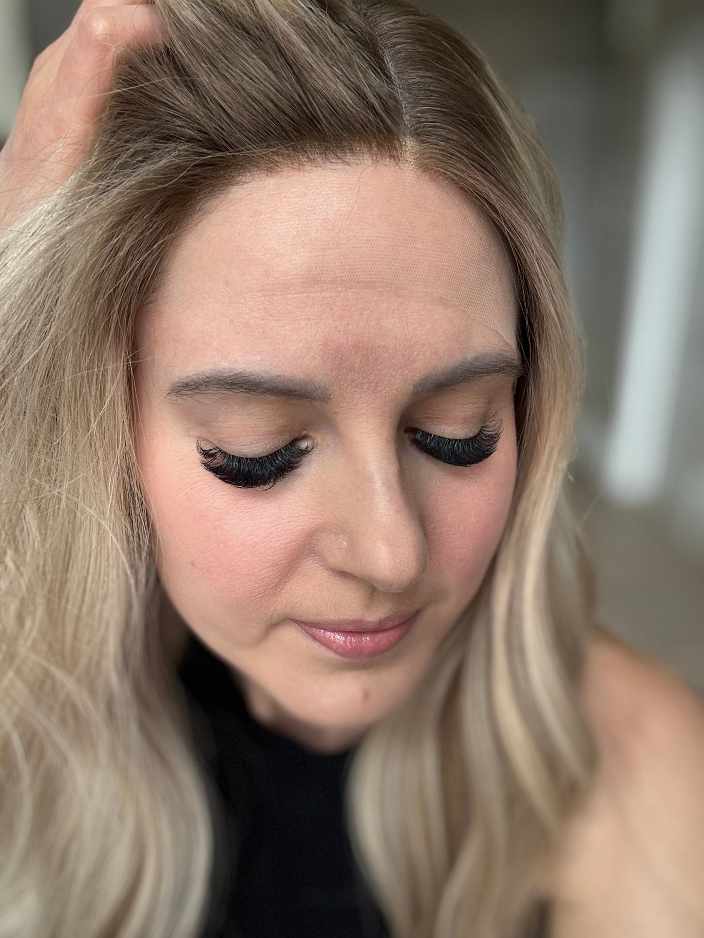 23" Katie Comfort Cap Silk Top Wig (M)