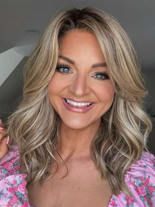 Laguna Beach | Synthetic Lace Front Wig (Mono Part)