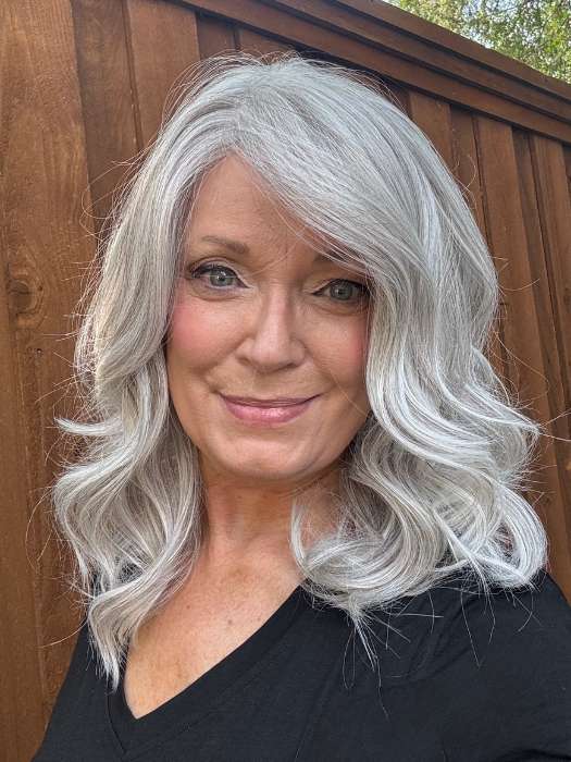 Laguna Beach | Synthetic Lace Front Wig (Mono Part)