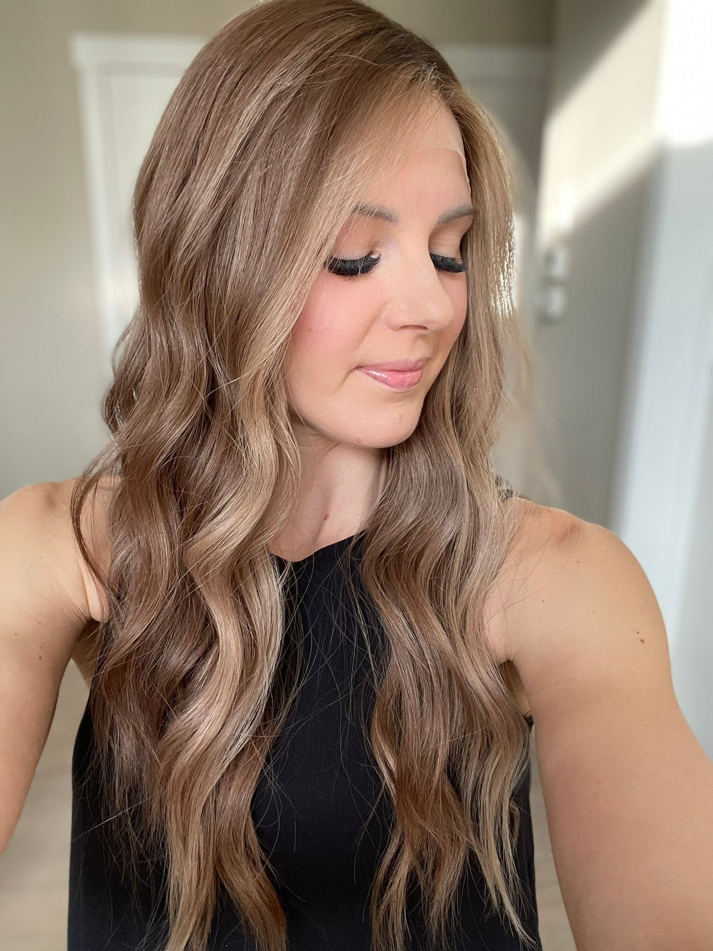 24" Lola Comfort Cap Lace Top Wig (S)