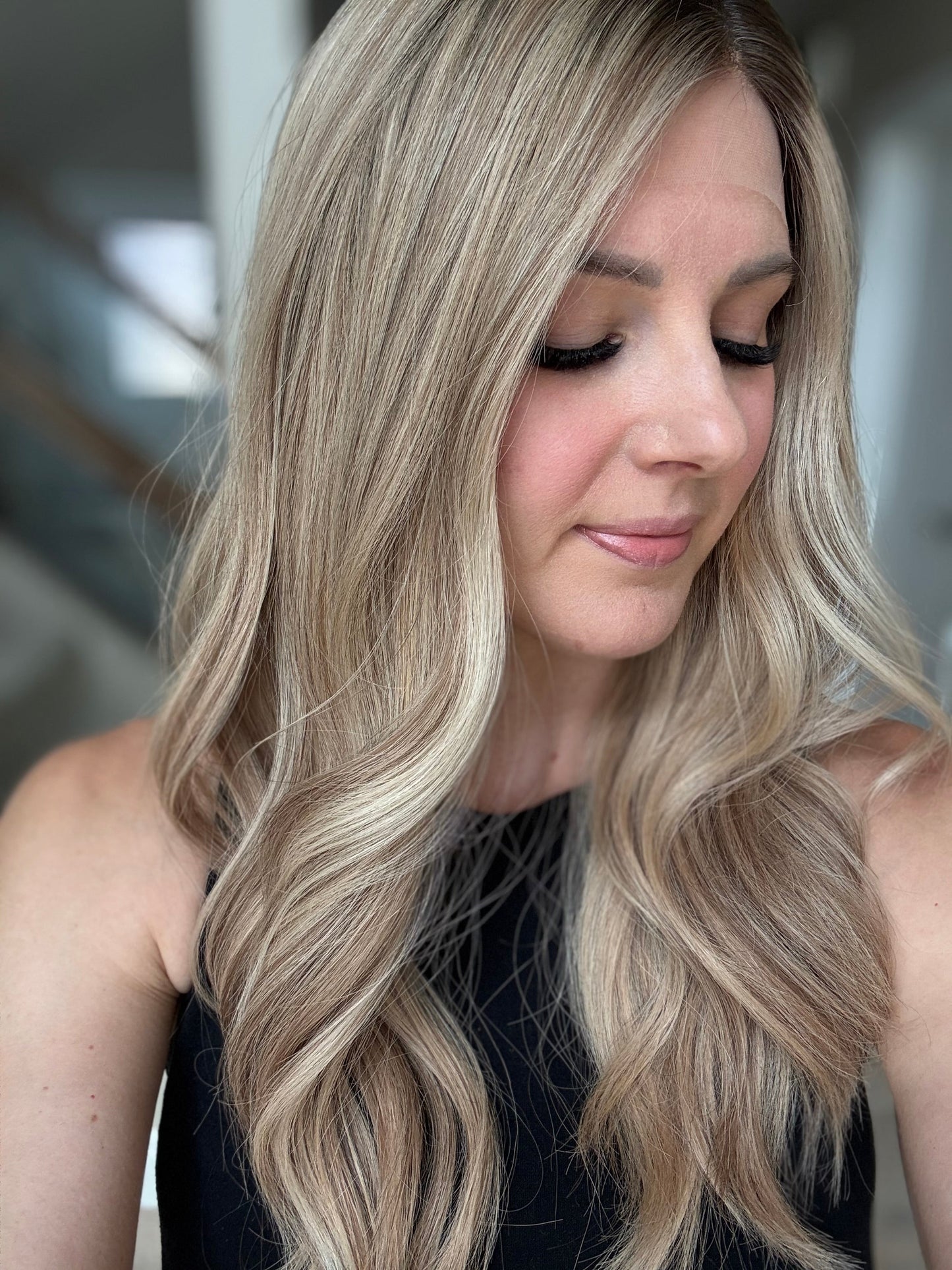 23" Olivia Comfort Cap Silk Top Wig (M)