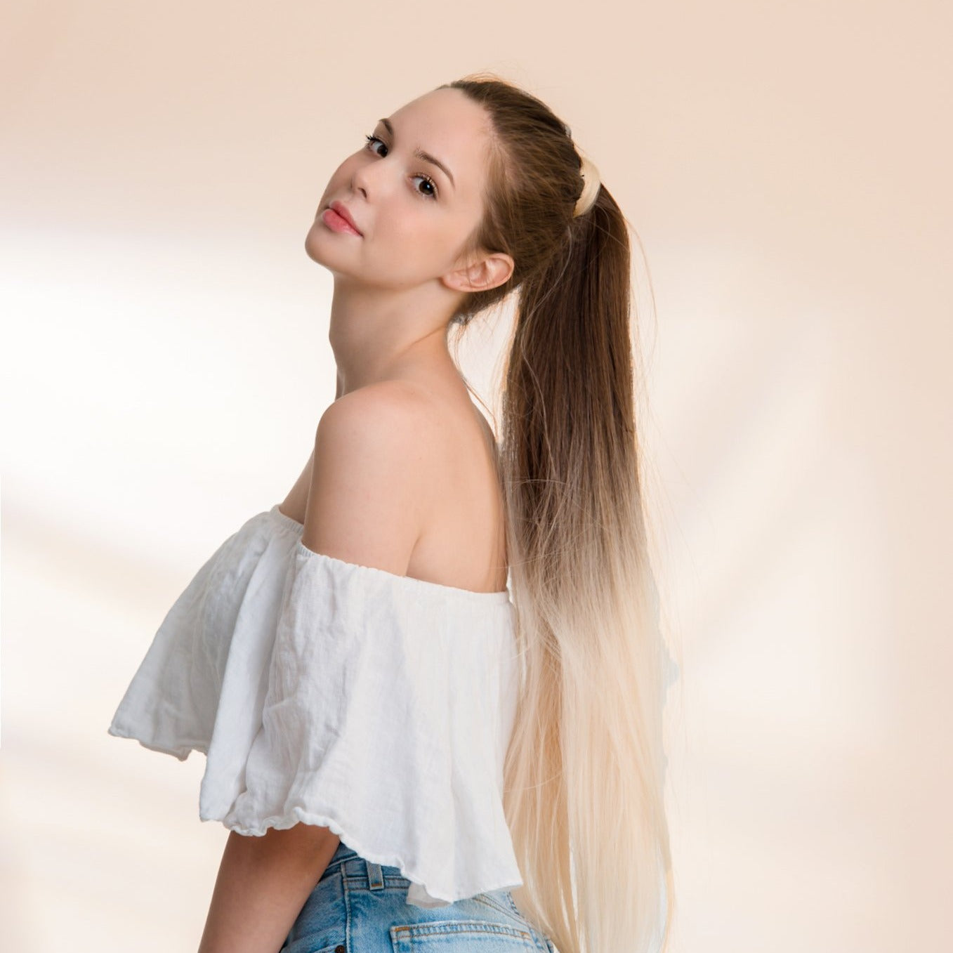 27" Straight Ponytail Clip-in Blonde Balayage