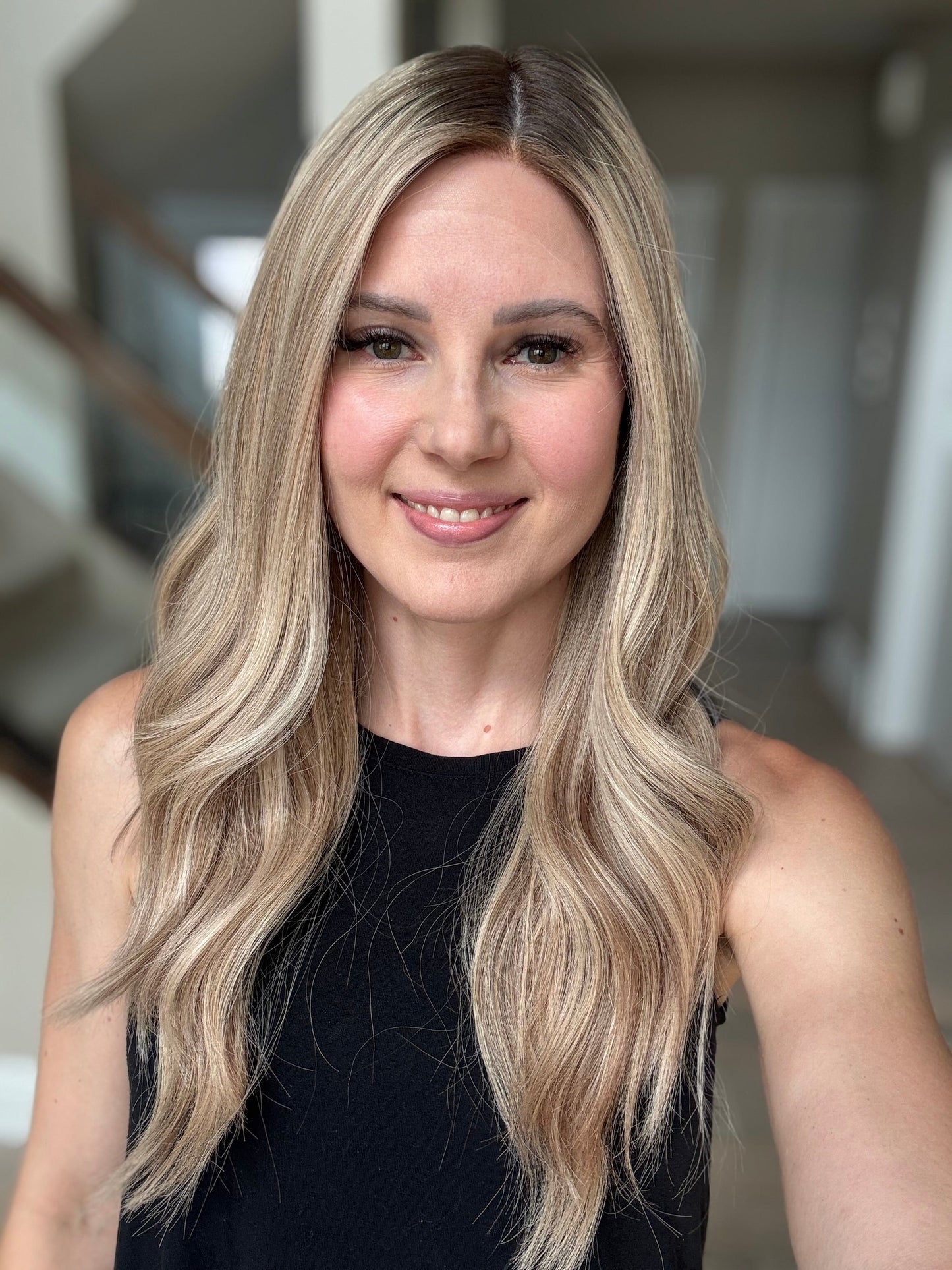 23" Olivia Comfort Cap Silk Top Wig (M)