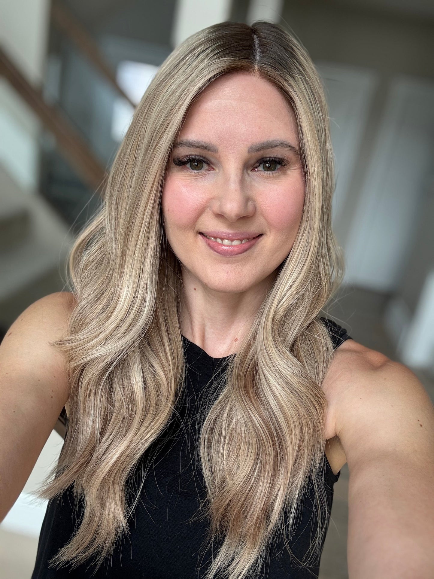 23" Olivia Comfort Cap Silk Top Wig (M)