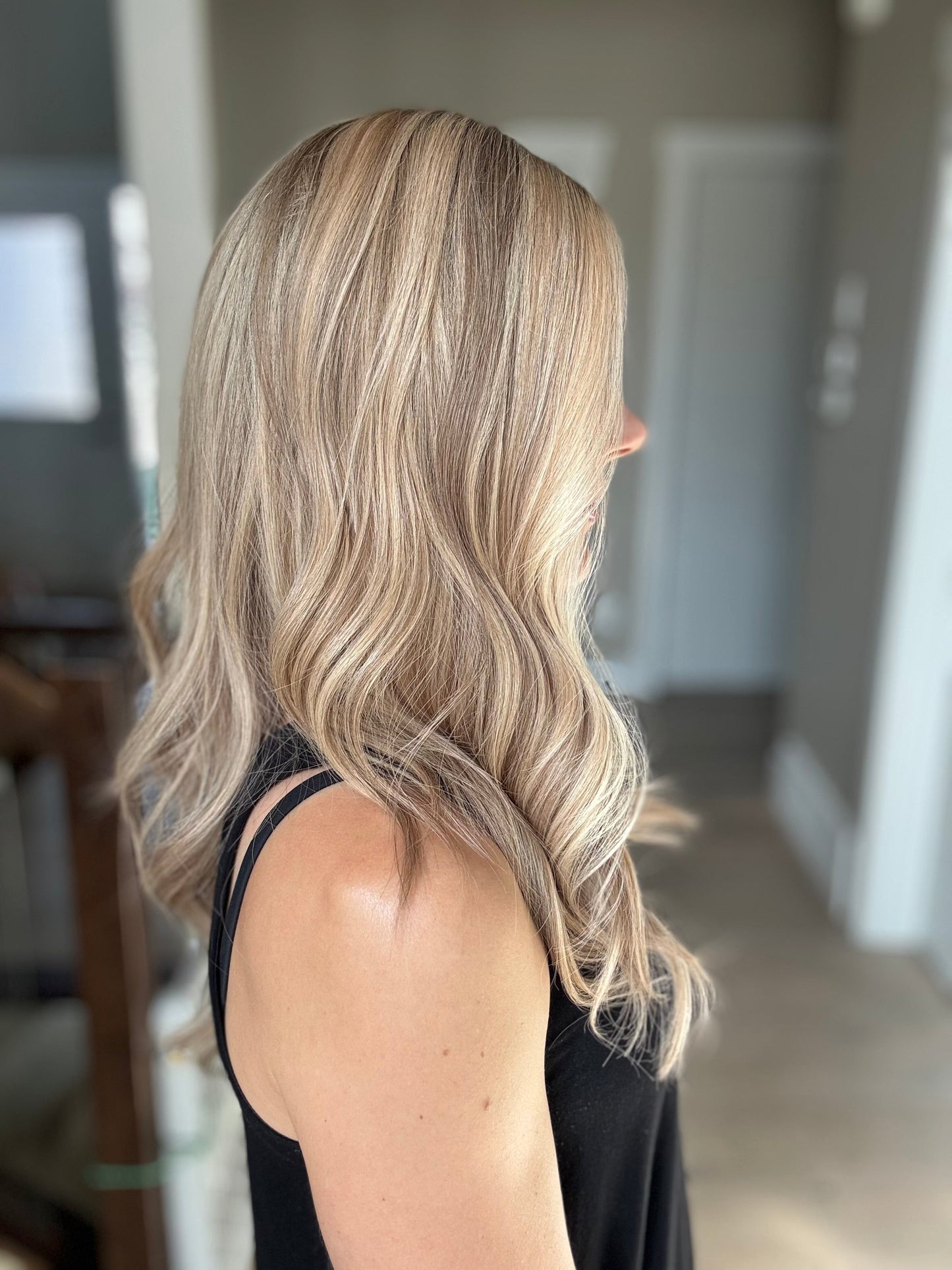 22" Olivia Comfort Cap Lace Top Wig (M)