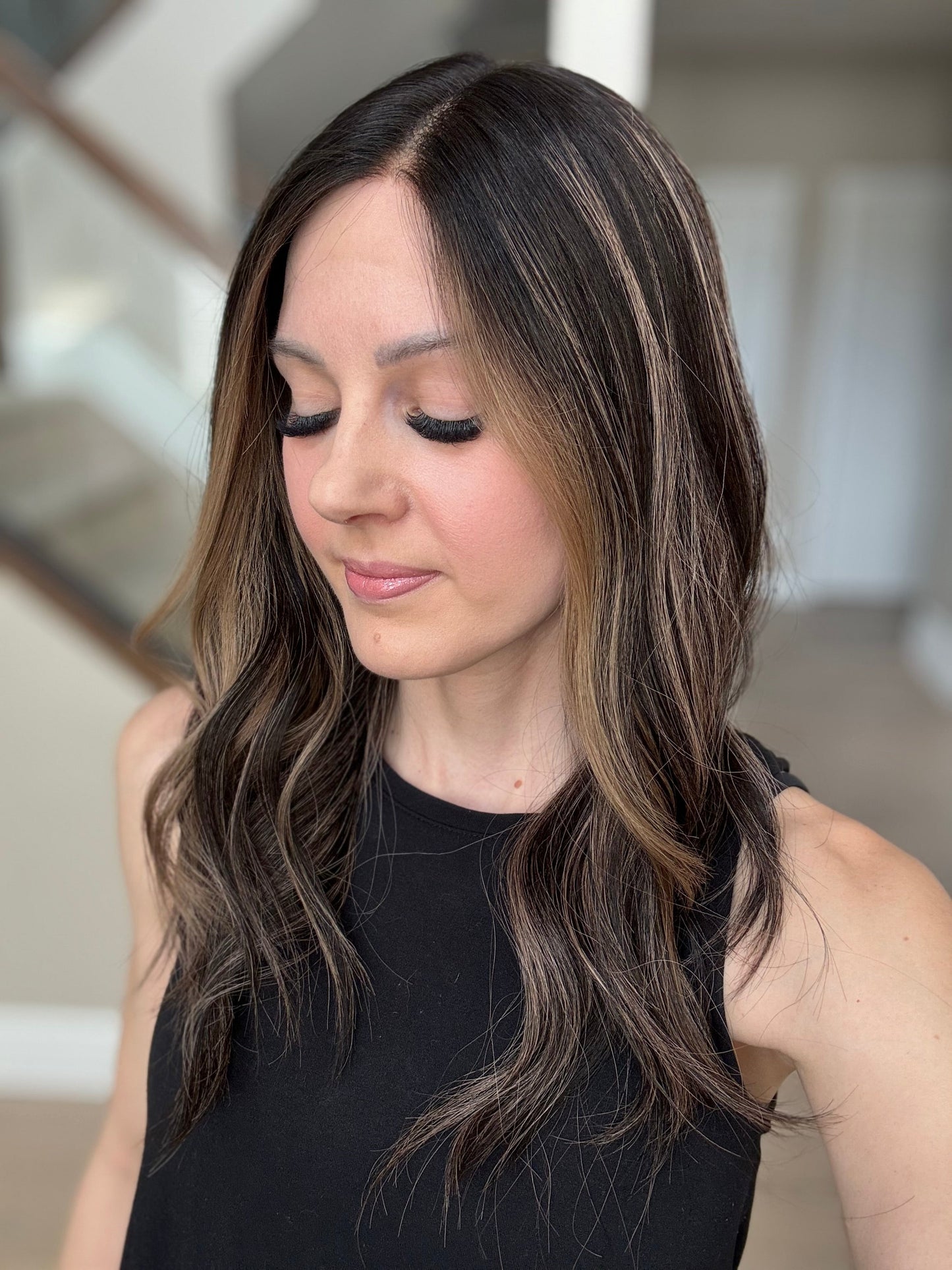 22" Jillian Comfort Cap Lace Top Wig (M)