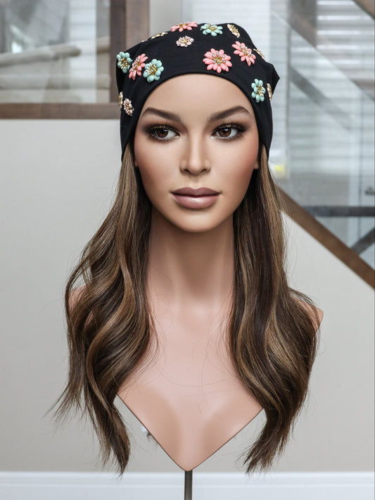 22" Mia Hat Wig (S)