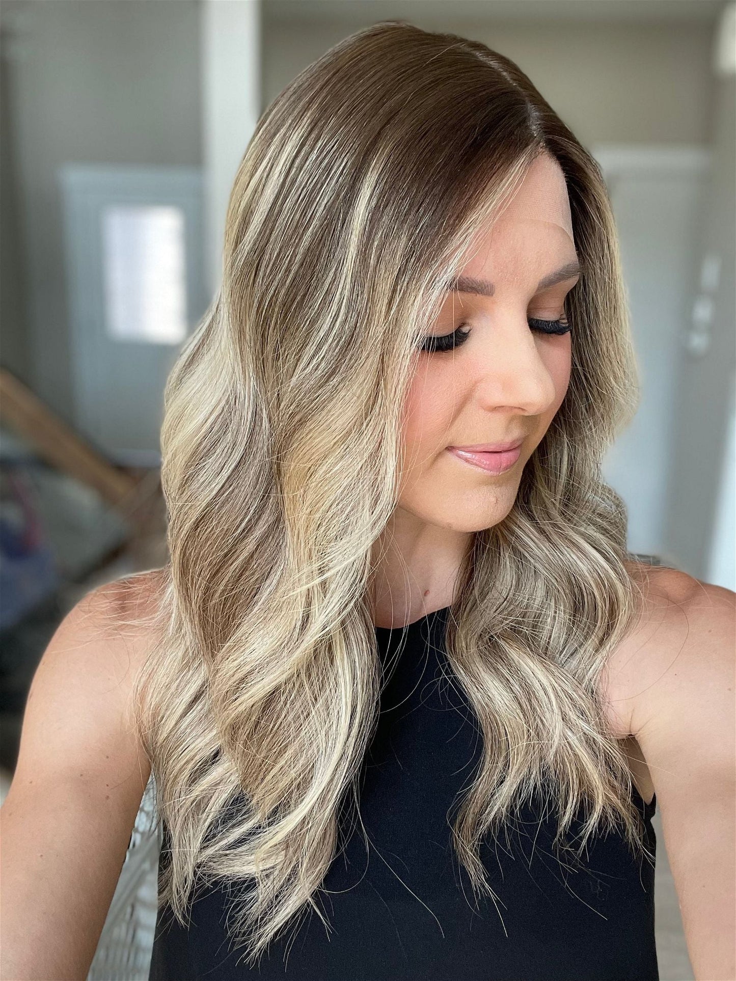 21" Kassie Comfort Cap Silk Top Wig (S/M)